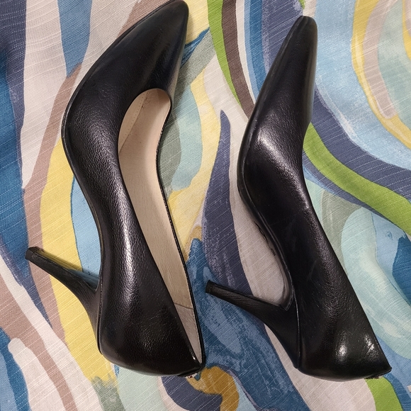 Michael Kors Leather Heels size 6.5 - Picture 3 of 5